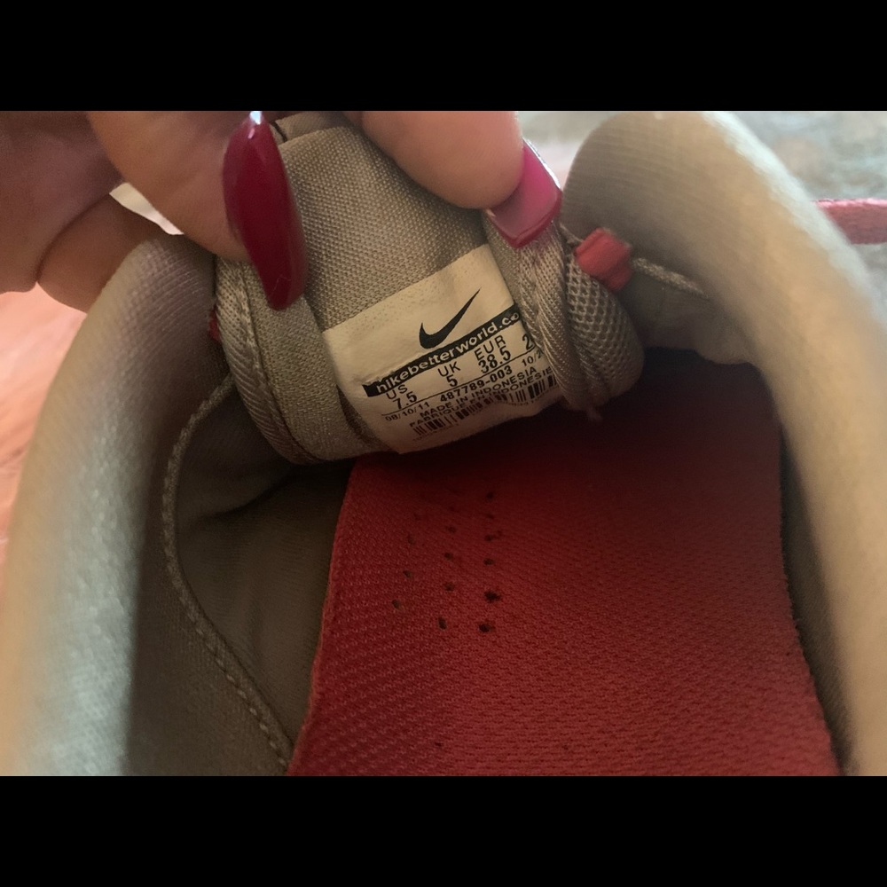 Nike pink/grey